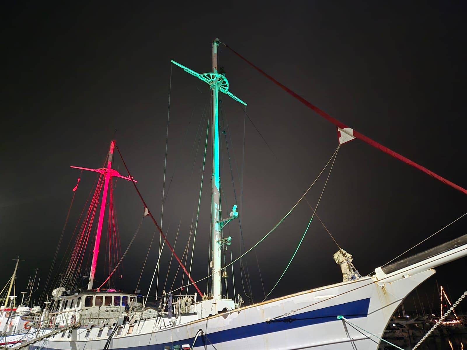 ca18e698-c9ab-49d0-9bae-e2563aa2756e (2)